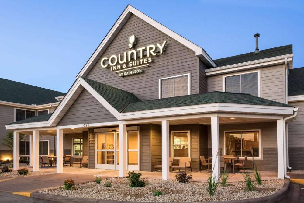 Country Inn & Suites By Radisson Chippewa Falls Wi