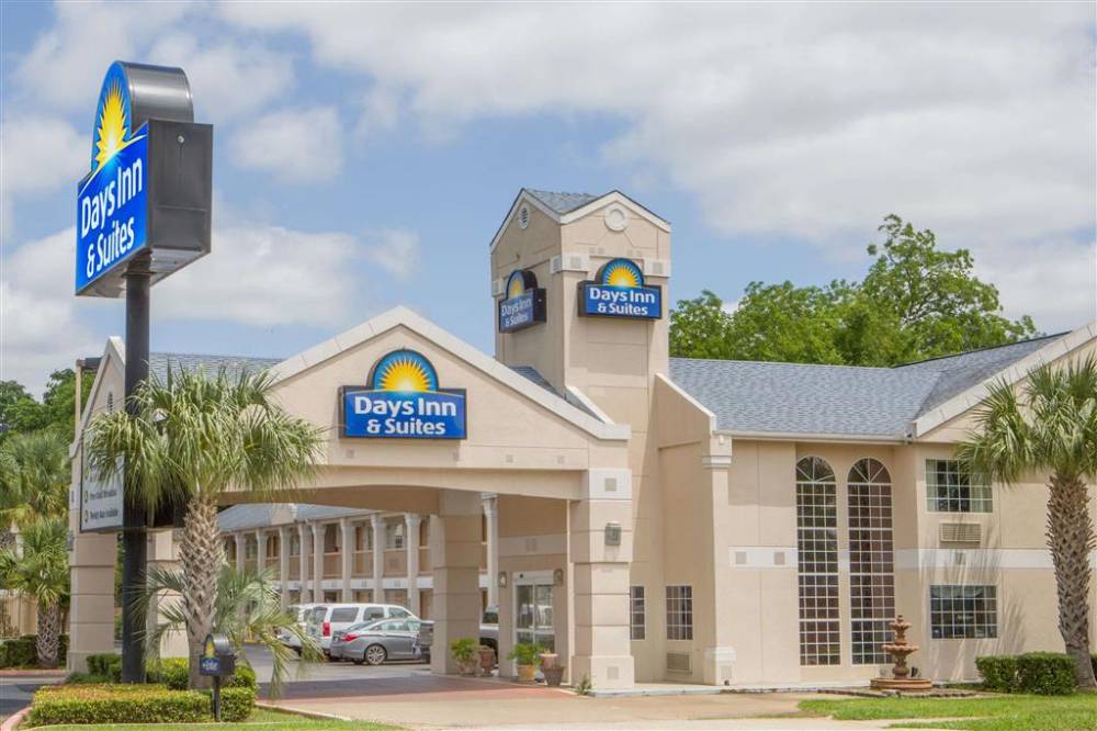 Days Inn By Wyndham Nacogdoches/sfa University/downtown