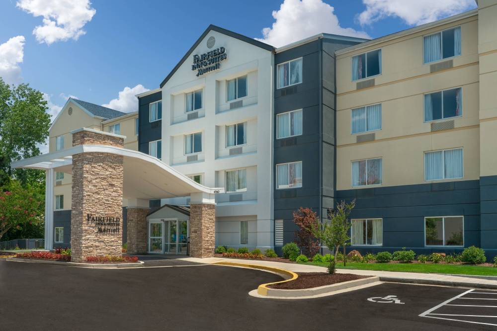 Fairfield Inn And Suites By Marriott Memphis I-240 And Perkins