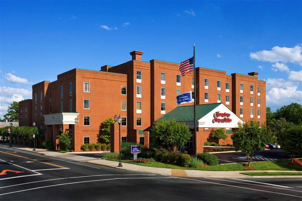 Hampton Inn And Suites Charlottesville-at The University