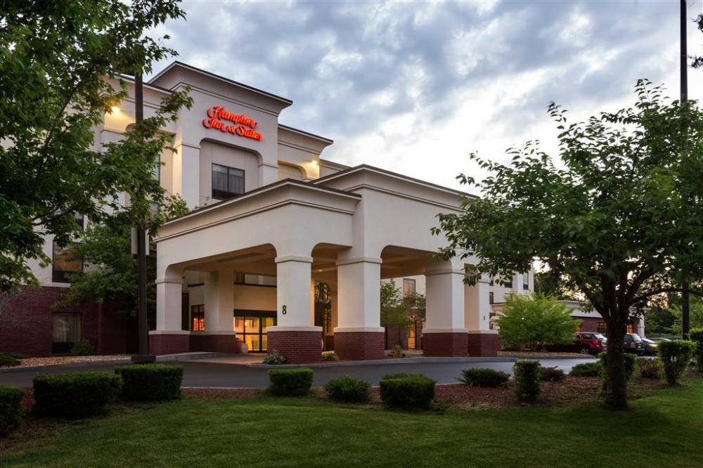 Hampton Inn And Suites Manchester-bedford