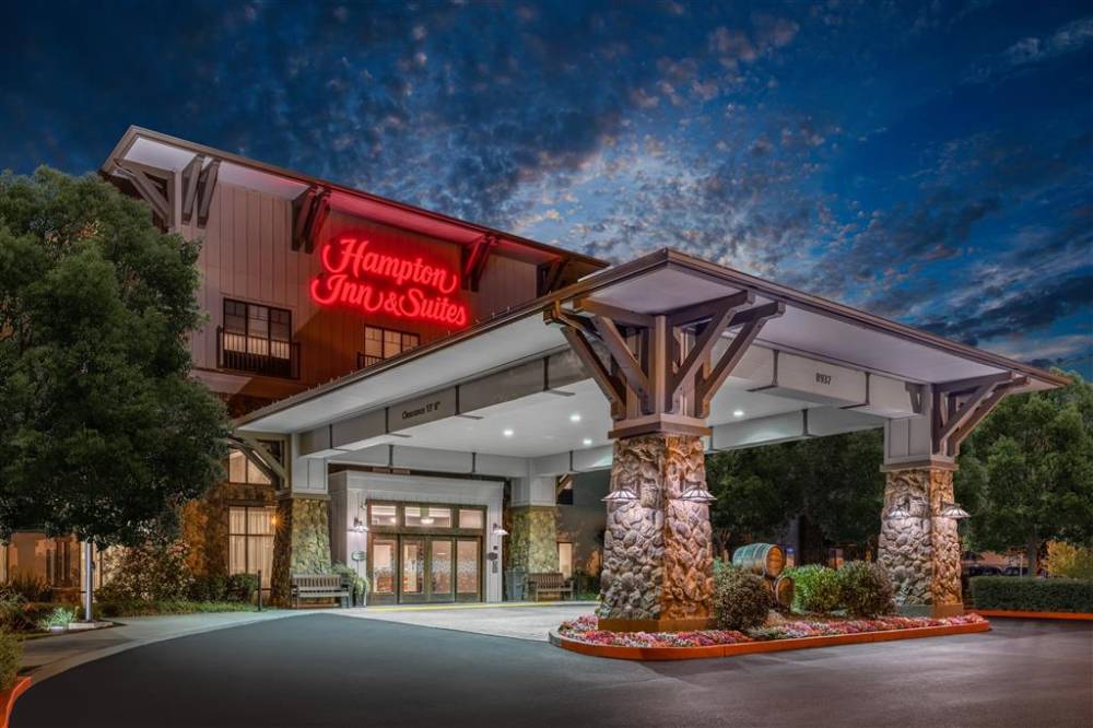 Hampton Inn And Suites Windsor - Sonoma Wine Country