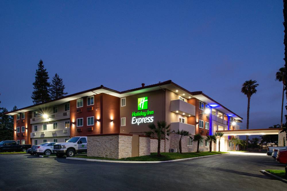 Holiday Inn Exp Santa Rosa N