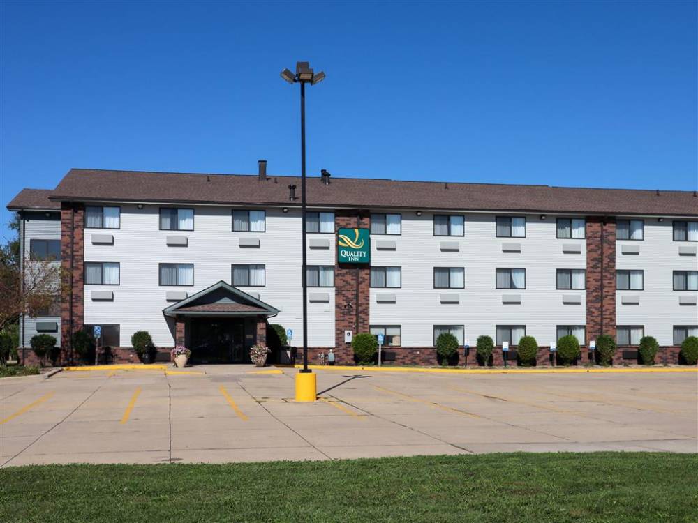 Quality Inn And Suites Bloomington I-55 And I-74