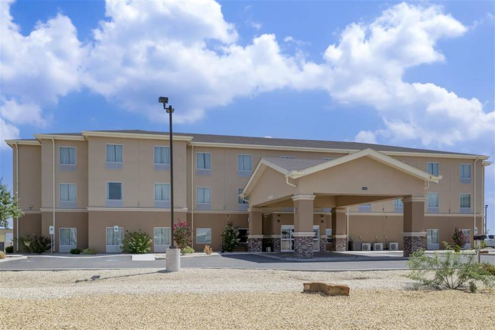 Quality Inn And Suites Carlsbad Caverns Area